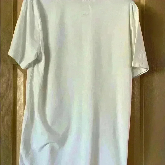 Young men size t-shirt - Picture 3 of 4